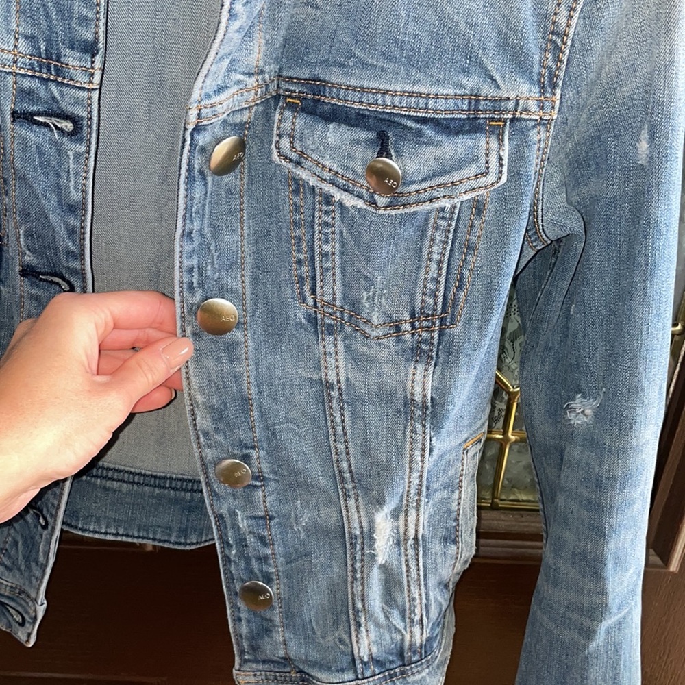 Women’s cropped Jean jacket - Picture 5 of 5